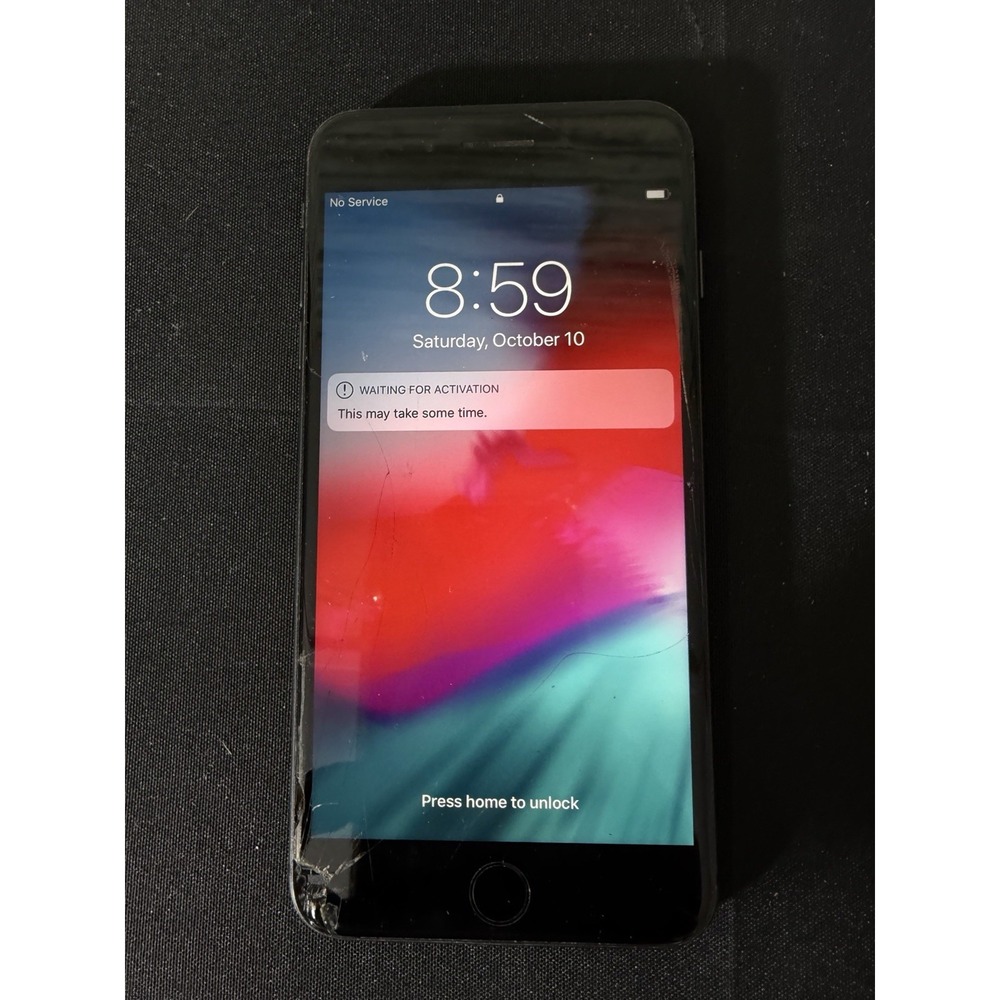 Apple iPhone 8 Plus 64GB Space Gray Cracked Screen/Back For Parts Only